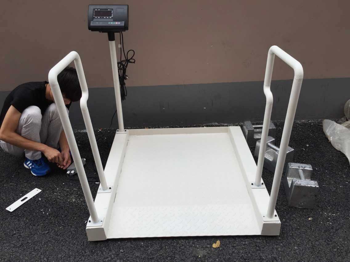 醫(yī)用輪椅秤-可連醫(yī)院電腦系統(tǒng)(圖1) 醫(yī)用輪椅秤-可連醫(yī)院電腦系統(tǒng)(圖1)